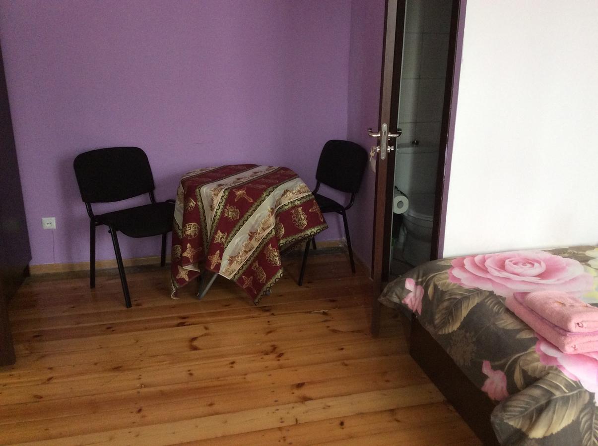 Bonjour Guest House Erevan Esterno foto